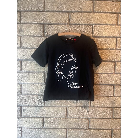 Parasuco Womens Black Graphic Tee With Embroidered Abstract Face Design & Short - Picture 1 of 5
